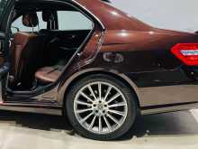 https://riyasewana.com/uploads/mercedes-benz-e200-w212-2012-1419130012874.jpg