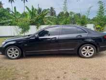 https://riyasewana.com/uploads/mercedes-benz-e220-1481957612.jpg