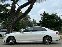 https://riyasewana.com/uploads/mercedes-benz-e220-19175804253.jpg
