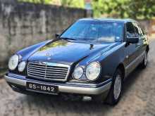 Mercedes-Benz E220 1997 Car