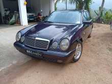 Mercedes-Benz E220 1998 Car