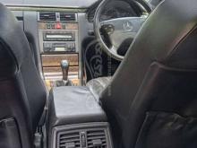https://riyasewana.com/uploads/mercedes-benz-e240-210-2000-131442291299325.jpg