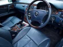 https://riyasewana.com/uploads/mercedes-benz-e250-w210-1999-2010493112534.jpg