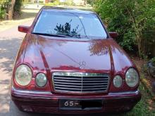 Mercedes-Benz E250D 1998 Car