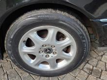 https://riyasewana.com/uploads/mercedes-benz-e300-2923231017724.jpg