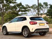 https://riyasewana.com/uploads/mercedes-benz-gla-200-23125917103.jpg