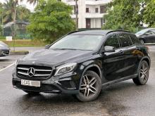 Mercedes-Benz GLA200 2015 SUV