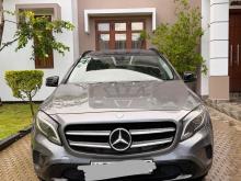 Mercedes-Benz GLA200 2015 SUV