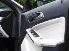 https://riyasewana.com/uploads/mercedes-benz-gla200-28162411334.jpg