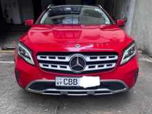 Mercedes-Benz Gla 180 2018 Car