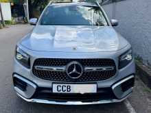 Mercedes-Benz GLB 200 2025 SUV