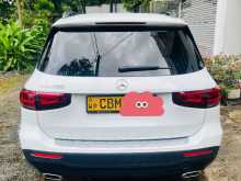 https://riyasewana.com/uploads/mercedes-benz-glb200-2020-2111093812472.jpg