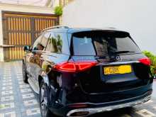 https://riyasewana.com/uploads/mercedes-benz-gle300d-2014-1519160212472.jpg