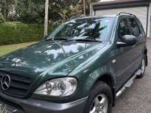 Mercedes-Benz ML350 2001 SUV