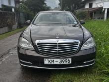 Mercedes-Benz S300 2010 Car