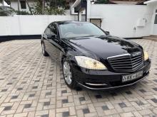 Mercedes-Benz S300 2010 Car