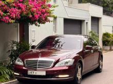 Mercedes-Benz S300 2010 Car