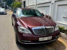 Mercedes-Benz S300 2010 Car