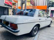 https://riyasewana.com/uploads/mercedes-benz-w115-1973-1415435212543.jpg