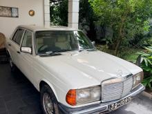 Mercedes-Benz W123 1980 Car