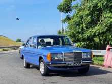 Mercedes-Benz W123 1982 Car