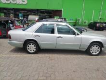 https://riyasewana.com/uploads/mercedes-benz-w124-146343317545.jpg