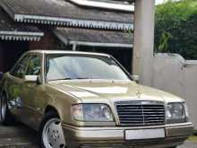 Mercedes-Benz W124 1986 Car