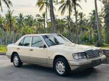 Mercedes-Benz W124 1986 Car