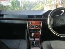 https://riyasewana.com/uploads/mercedes-benz-w124-1998-2616450512053.jpg