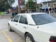 https://riyasewana.com/uploads/mercedes-benz-w124-2619511424243.jpg