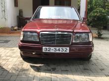 Mercedes-Benz W124 1989 Car