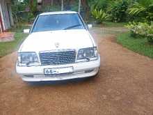 Mercedes-Benz W124 E250 1989 Car