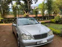 https://riyasewana.com/uploads/mercedes-benz-w203-2002-168030312481.jpg