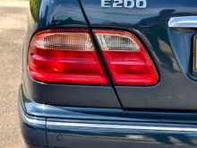 https://riyasewana.com/uploads/mercedes-benz-w210-e200-2000-2012442912693.jpg