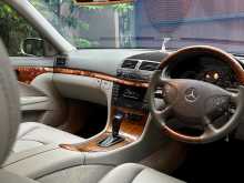 https://riyasewana.com/uploads/mercedes-benz-w211-2003-921543912532.jpg