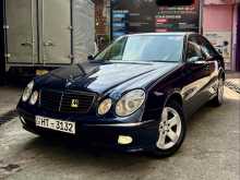Mercedes-Benz W211 E200 2003 Car