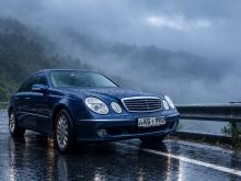 Mercedes-Benz W211 E240 2003 Car