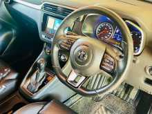 https://riyasewana.com/uploads/mg-zs-2019-1816025212813.jpg