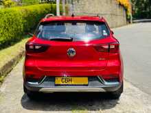 https://riyasewana.com/uploads/mg-zs-essence-2019-713091612574.jpg
