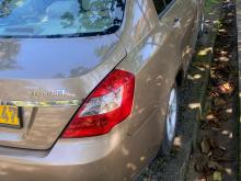 Micro Emgrand EC 7 2014 Car