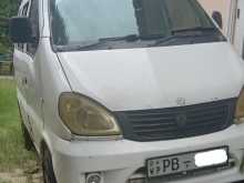 Micro Mpv 2007 Van