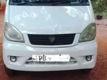 Micro Mpv 2007 Van