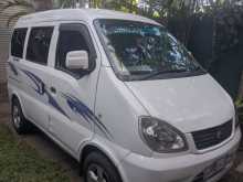 Micro Mpv 2007 Van