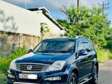 Micro Rexton W 2015 SUV