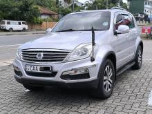 Micro Rexton W 2014 SUV