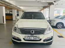 Micro Rexton 2015 SUV