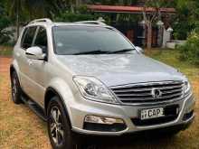 Micro Rexton 2015 SUV