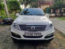 Micro Rexton 2015 SUV