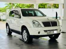 Micro Rexton 2011 SUV