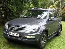 Micro Rexton W 2015 SUV